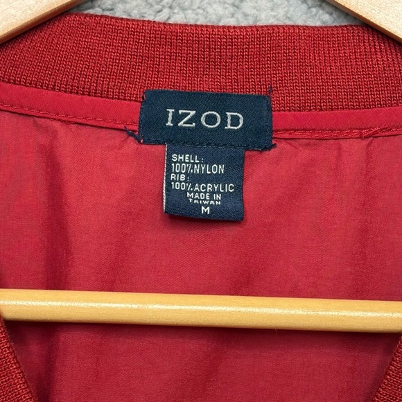 Vtg IZOD Windbreaker Men M Red PACKABLE Pullover Long Sleeve Nylon V-Neck 90s - Picture 2 of 6